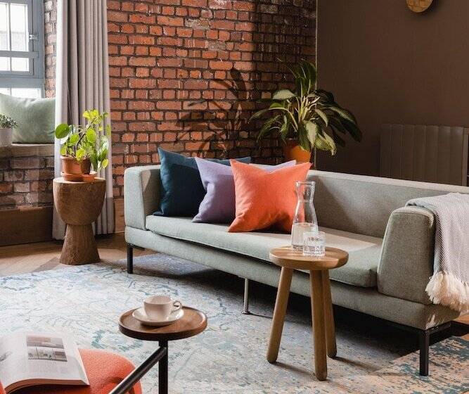 سوئیت پریمیوم 2 خوابه, Native Manchester