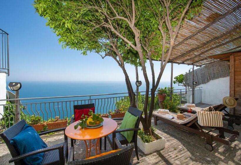 آپارتمان 1 خوابه با چشم‌انداز دریا, Amalfi Residence