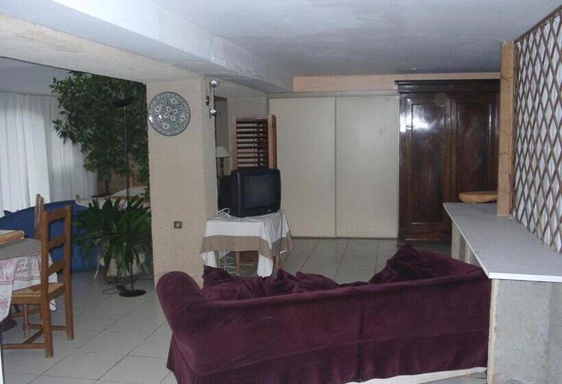 استودیو خانوادگی, Chambres D Hotes Les Pratges