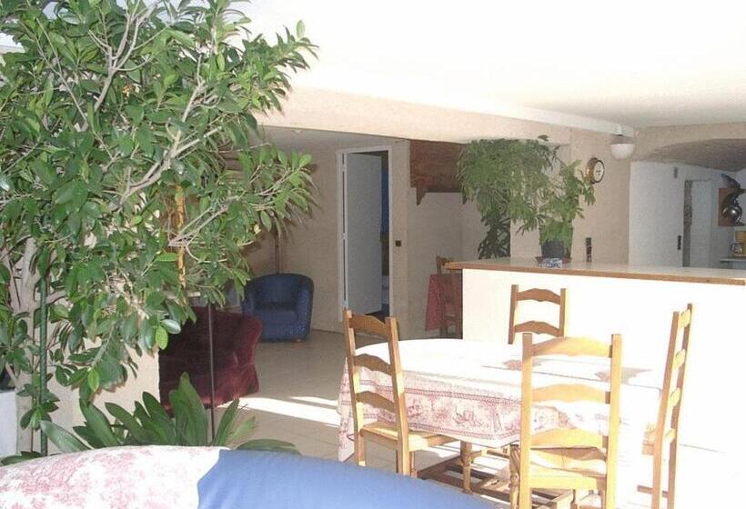 استودیو خانوادگی, Chambres D Hotes Les Pratges