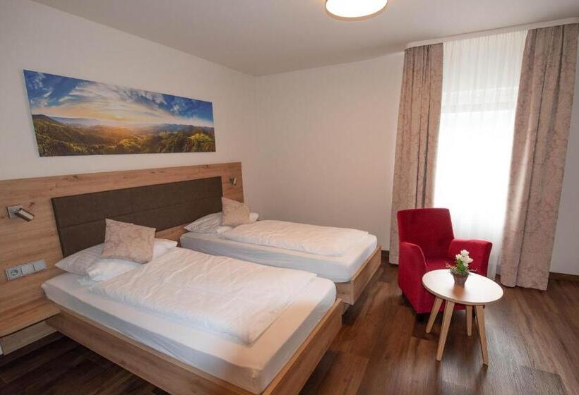 اتاق استاندارد, Gasthof Pfauen