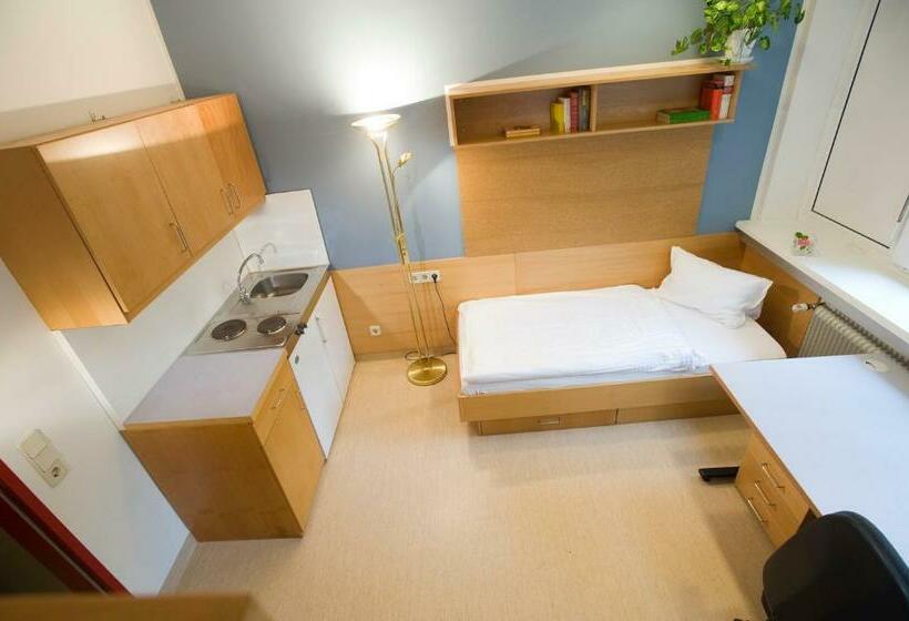 اتاق استاندارد یک نفره, Kolping Gästehaus
