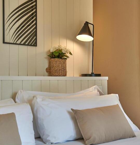 اتاق استاندارد با بالکن, The Moods Catedral Hostal Boutique
