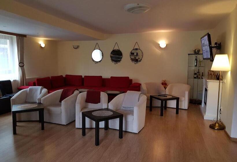 ویلای لوکس 1 خوابه, Vila Felix