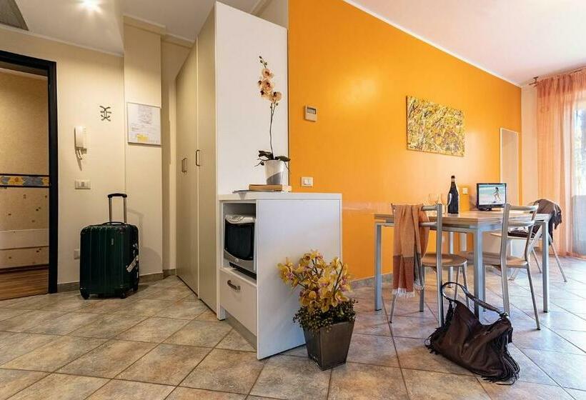 استودیوی استاندارد, Residence Greco