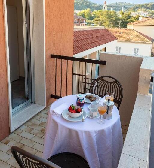 1 Bedroom Penthouse Apartment, Residence Greco
