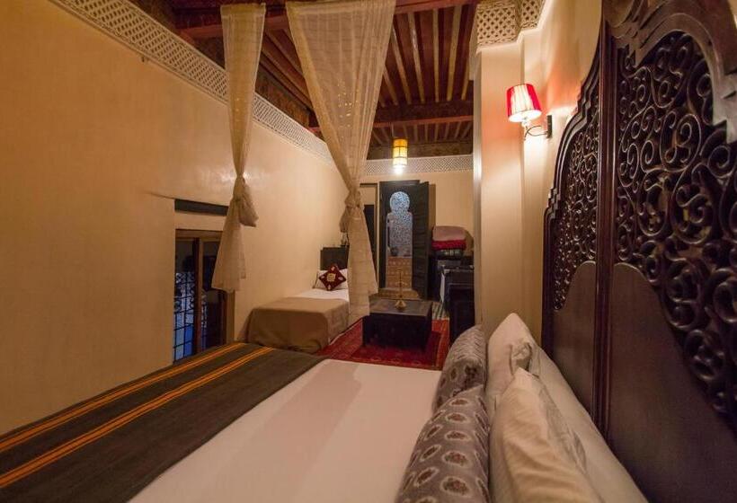 اتاق استاندارد سه نفره, Riad D Or Meknes