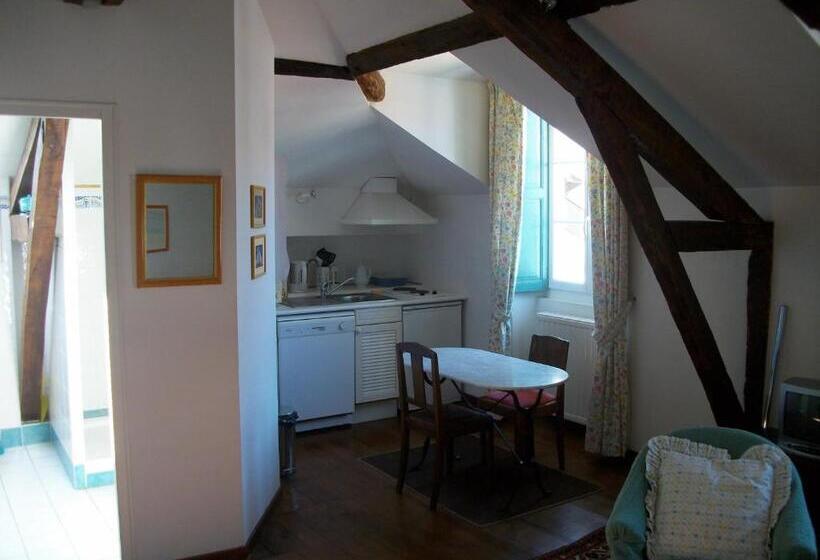 استودیوی استاندارد, Villa Erdian