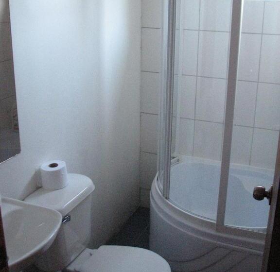 اتاق استاندارد یک نفره, Hostal El Mirador