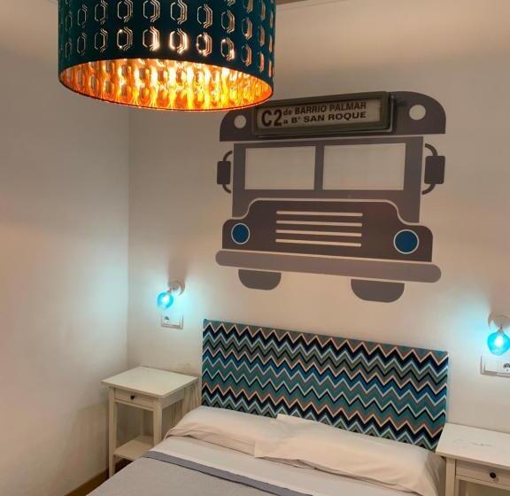 اتاق استاندارد با سرویس بهداشتی مشترک, Hostal Portugal