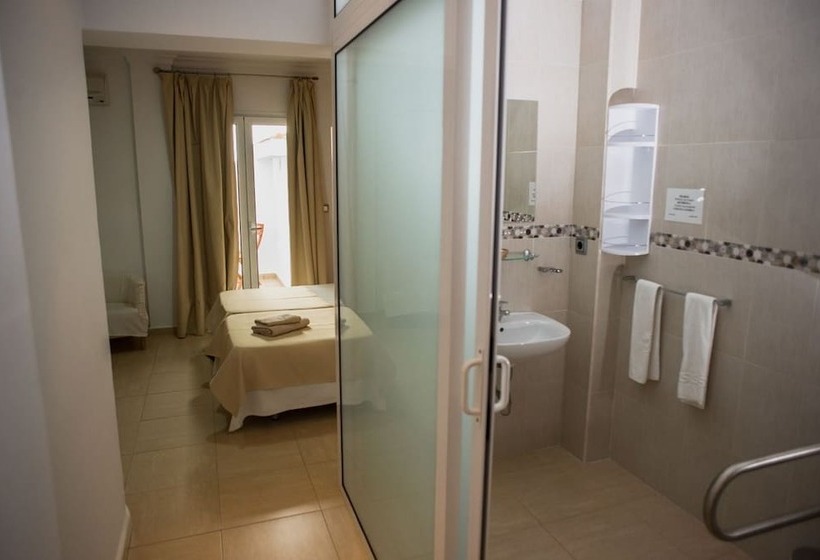 اتاق استاندارد, Hostal Victoria Mar