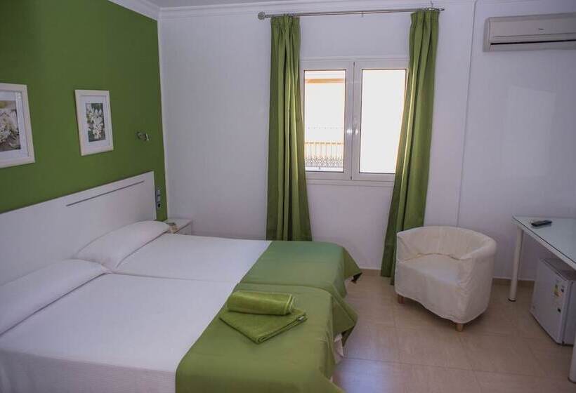 اتاق استاندارد, Hostal Victoria Mar