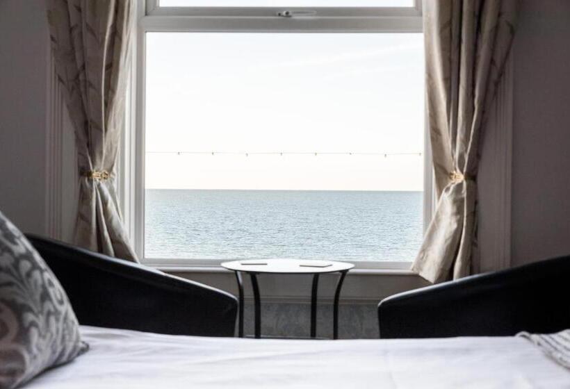 اتاق استاندارد با چشم‌انداز دریا, The Grafton Guest House