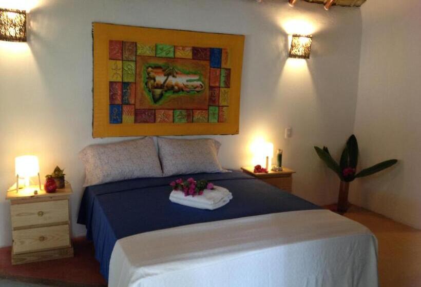 اتاق لوکس با بالکن, Villa La Caleta