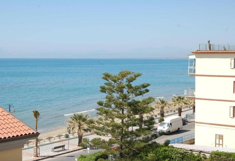 آپارتمان 1 خوابه, Casa Carolina