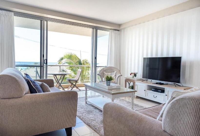 آپارتمان 2 خوابه با چشم‌انداز دریا, Grandview Apartments