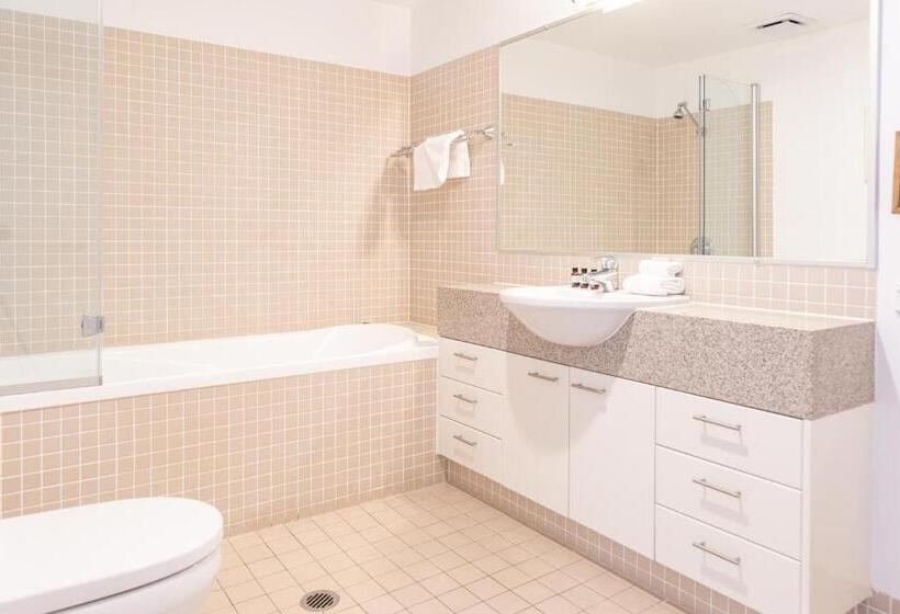 2 Bedroom Premium Apartment Sea View, Grandview Apartments