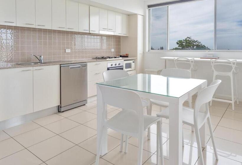 2 Bedroom Premium Apartment Sea View, Grandview Apartments