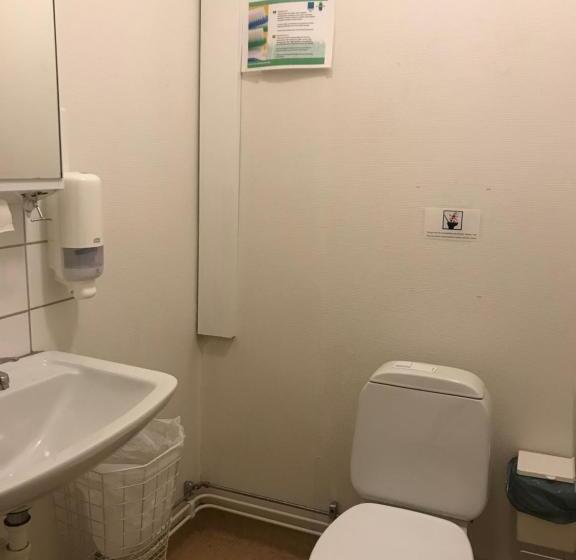 اتاق استاندارد یک تخته با سرویس بهداشتی مشترک, Halmstad Hotell & Vandrarhem Kaptenshamn