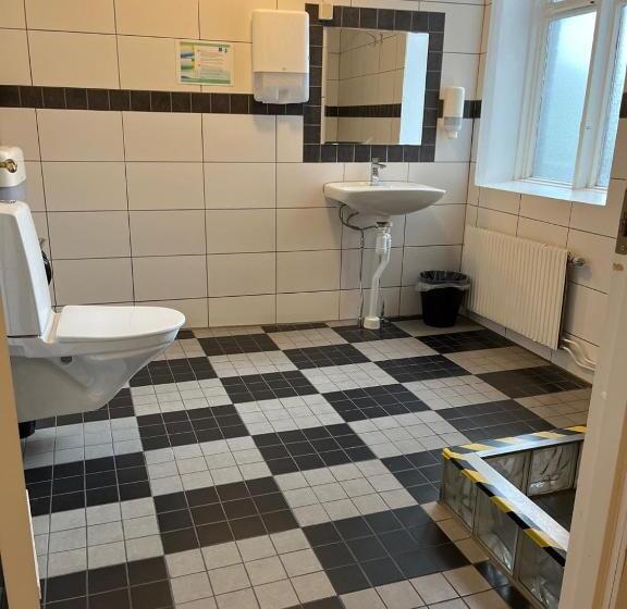 اتاق استاندارد یک تخته با سرویس بهداشتی مشترک, Halmstad Hotell & Vandrarhem Kaptenshamn