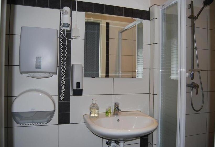 اتاق استاندارد یک نفره, Halmstad Hotell & Vandrarhem Kaptenshamn