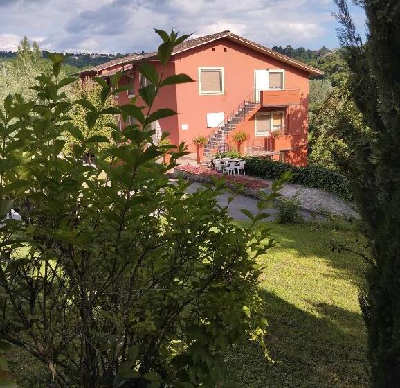 آپارتمان لوکس 1 خوابه, La Vignola