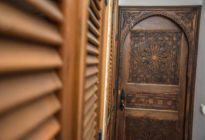 اتاق سوپریور, Boabdil Guesthouse