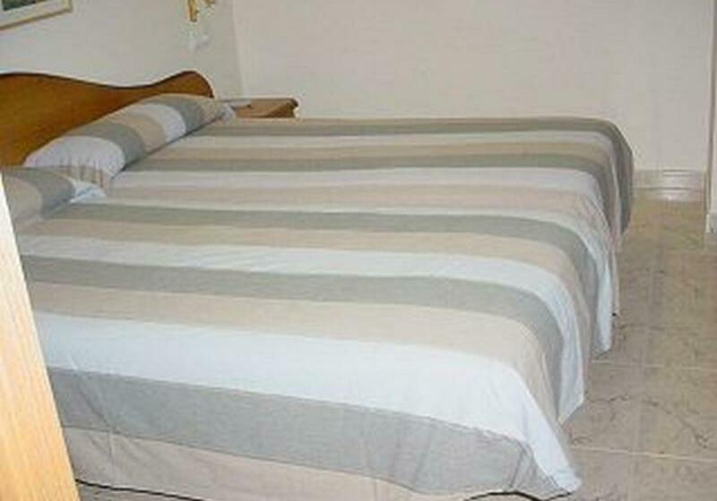 اتاق استاندارد, Hostal La Barretina