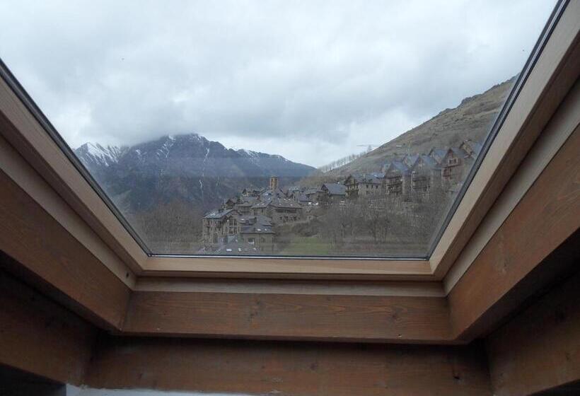 آپارتمان 2 خوابه, Pensió I Apartaments La Bordeta