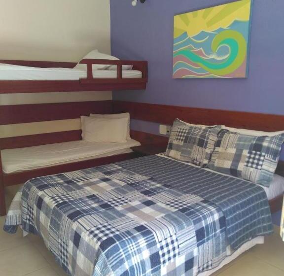 اتاق استاندارد چهار تخته, Pousada Praia D'azul