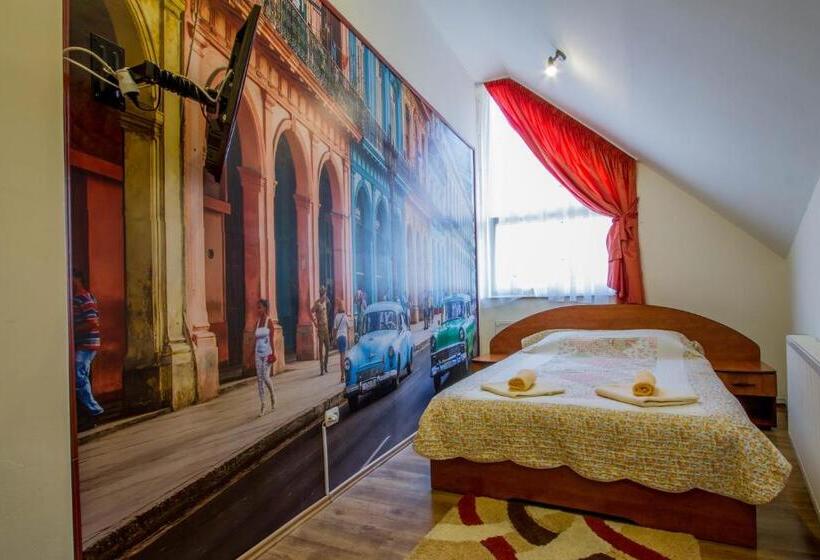 سوئیت 2 خوابه, Pension Casa Timar