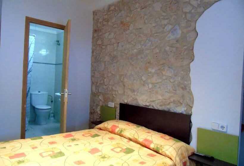 اتاق استاندارد یک نفره, Pensió I Apartament Torrent