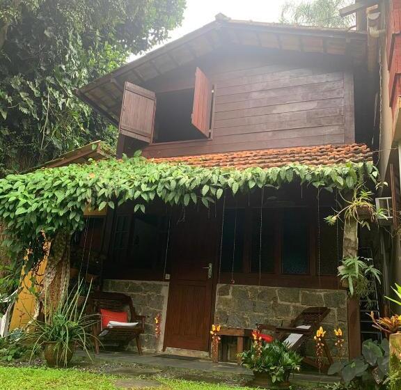اتاق سوپریور چهار تخته, Pousada Cachoeira