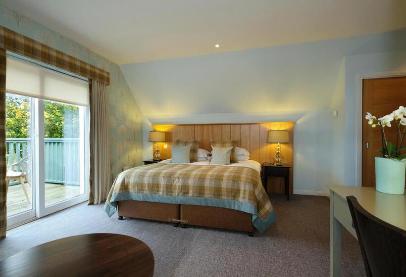 اتاق لوکس با چشم‌انداز باغ, Sandown House