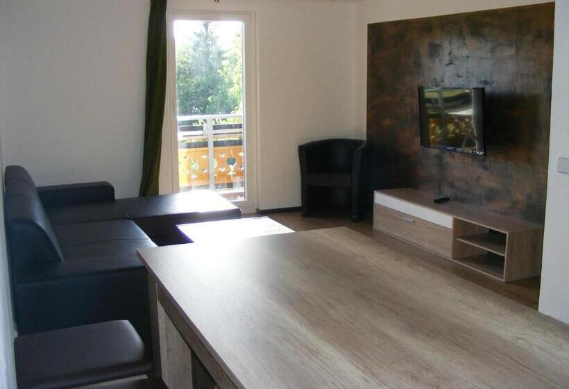 آپارتمان 3 خوابه, Pension Waldesruh