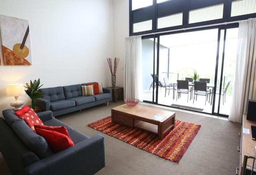 آپارتمان 2 خوابه با چشم‌انداز دریا, The Bay Apartments