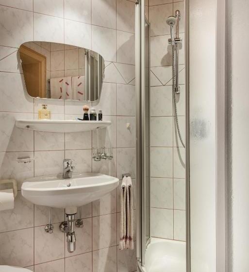 اتاق استاندارد با بالکن, Gästehaus Gratz   Inklusive Eintritt In Die Alpentherme