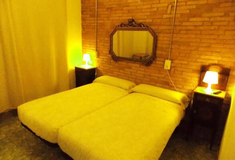 اتاق استاندارد, Hostal Cal Pla