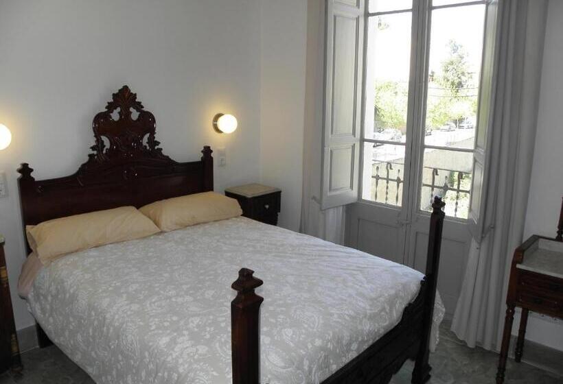 اتاق استاندارد, Hostal Cal Pla