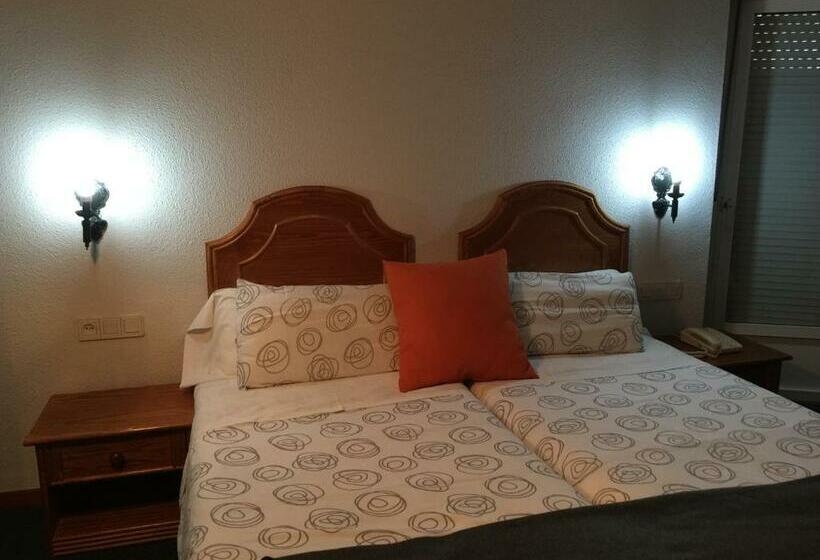 اتاق استاندارد, Hostal Victoria