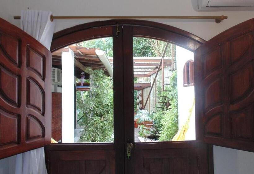 اتاق استاندارد سه نفره, Pousada Luzena