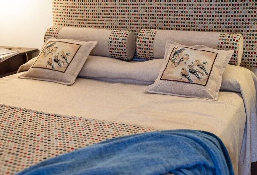 اتاق استاندارد سه نفره, Agriturismo La Rombaia