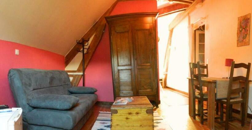 سوییت خانوادگی, Chambre D'hotes La Mexicaine