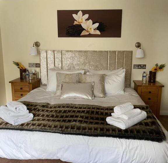سوییت, Black Bull Inn, Moffat