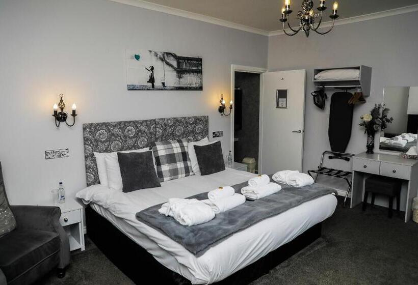 اتاق لوکس با تخت بزرگ, Black Bull Inn, Moffat