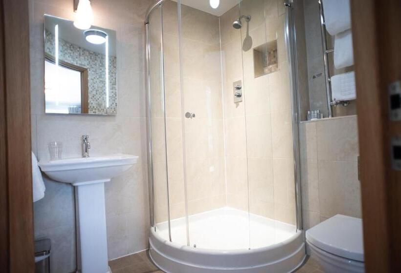 اتاق سوپریور, Cromwell Arms Country Pub With Rooms