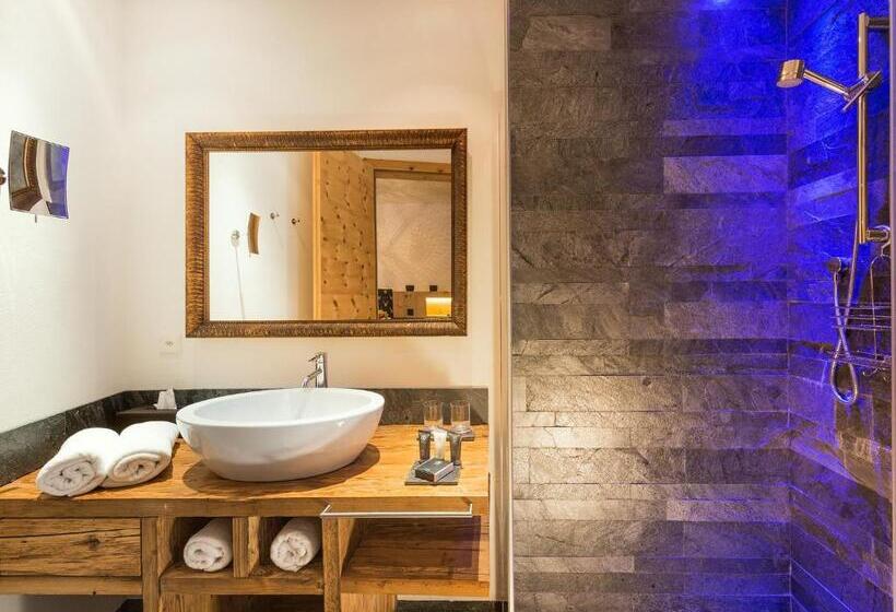 スタンダードスタジオ, Alpinlodge & Spa