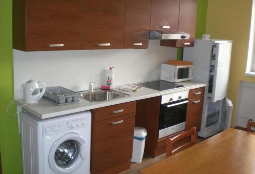 2 Bedroom Apartment, City