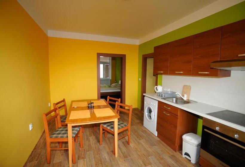 2 Bedroom Apartment, City