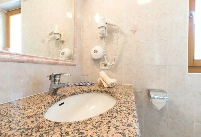 اتاق استاندارد, Garnì La Dorada